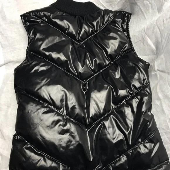 Old Navy Quilted Puffer Vest Knit Mock Turtleneck Shiny Black Size Small - Picture 4 of 10